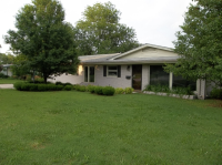 912 S Plummer Ave, Chanute, KS 66720 