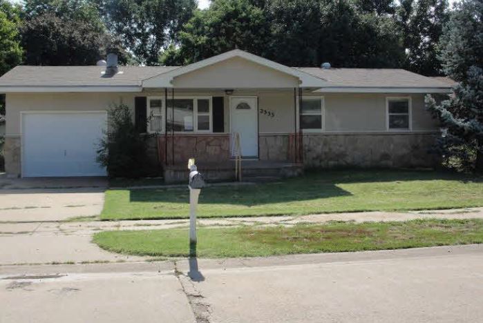 2333 Aurora Avenue, Salina, KS 67401 