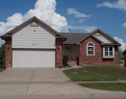 4112 N Farmstead St, Bel Aire, KS 67220 