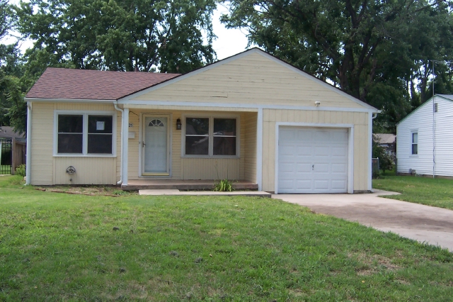 2921 S Elizabeth Av, Wichita, KS 67217 