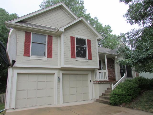 406 North Olathe View Rd, Olathe, KS 66061 