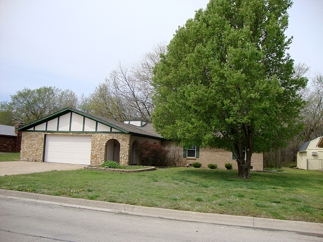 Catalpa, Coffeyville, KS 67337 