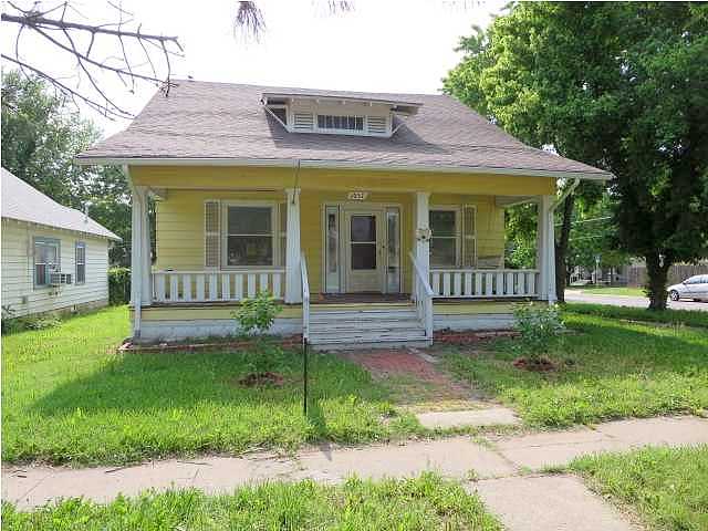 Dearborn, Augusta, KS 67010 