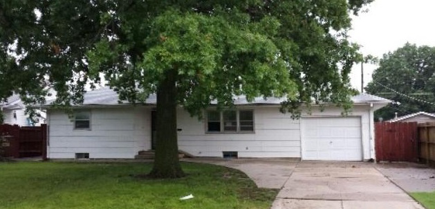 1201 W Crawford St, Wichita, KS 67217 