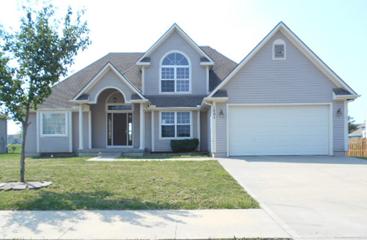 1201 Heatherwood Dr, Paola, KS 66071 