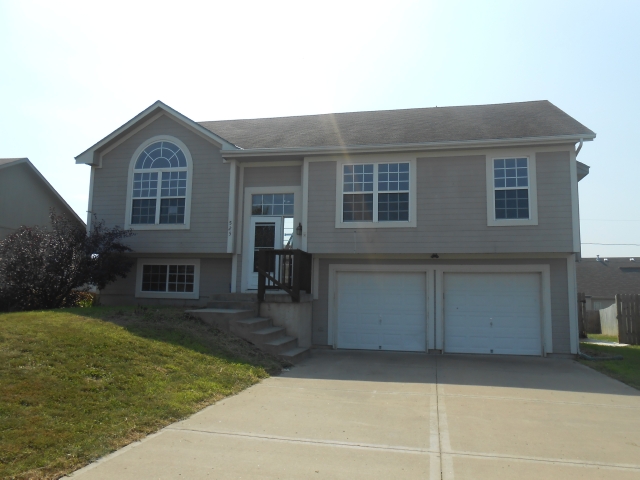 525 Shanandoah Drive, Edgerton, KS 66021 