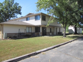 8624-b W University St, Wichita, KS 67209 