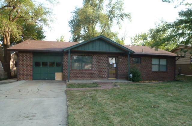 5927 E 45th St N, Bel Aire, KS 67220 