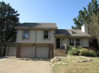 539 N Persimmon Dr, Olathe, KS 66061 