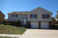 1404 Overbrooke Dr, Junction City, KS 66441 