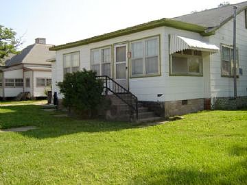 S Walnut & 2 E 6Th, Coffeyville, KS 67337 