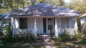 Locust, Independence, KS 67301 