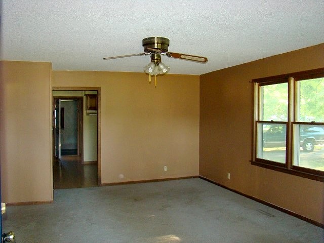 Lord, Osage City, KS 66523 