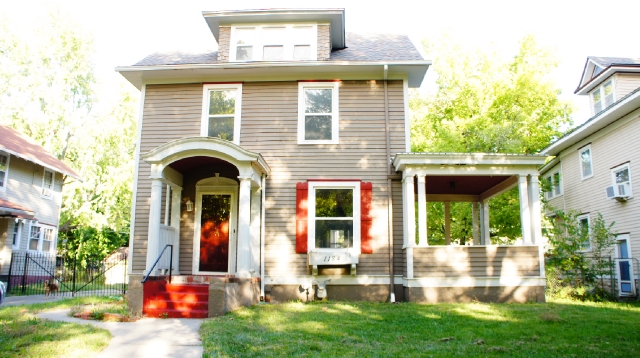 1184 SW Mulvane St, Topeka, KS 66604 