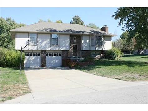 Woodstock Avenue, Shawnee, KS 66218 