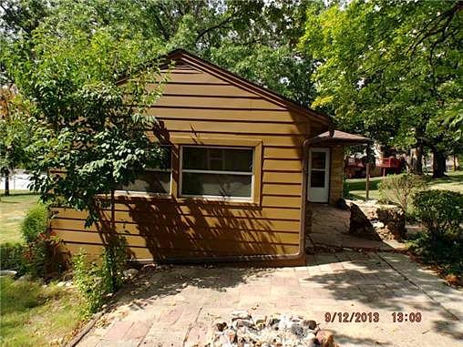 Gladstone, Shawnee, KS 66218 