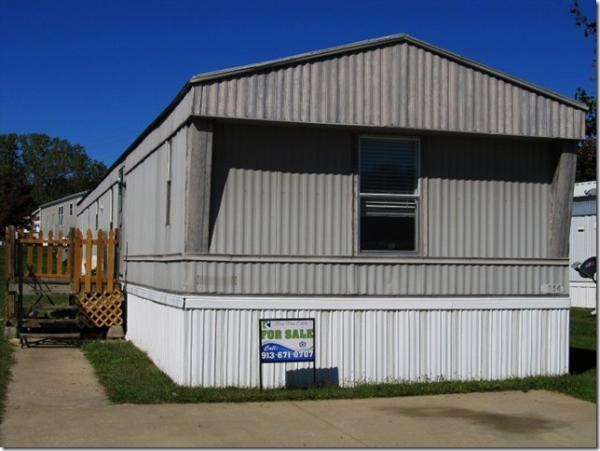 1054 S. 75th St, Kansas City, KS 66111 