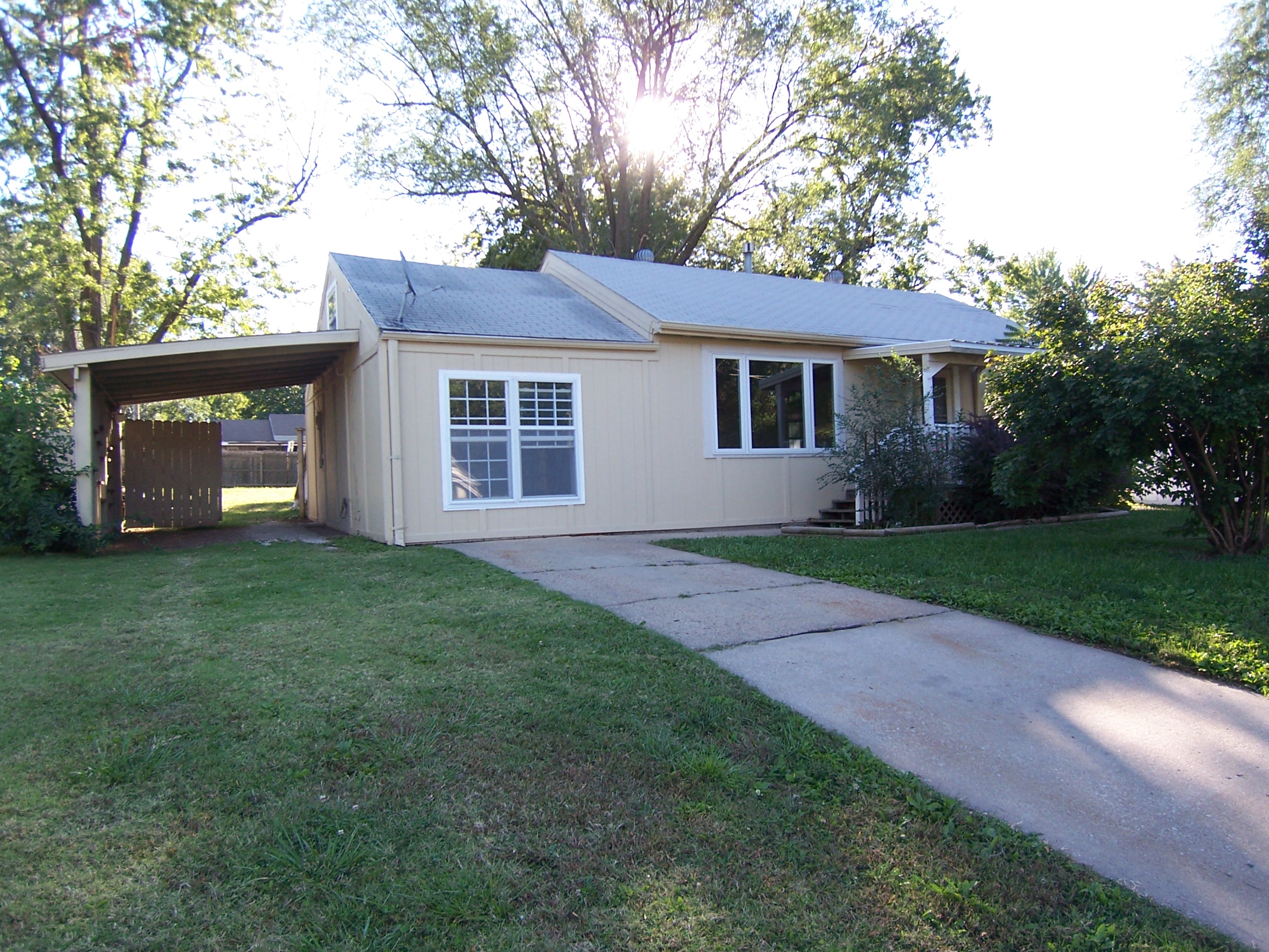 516 North Water Street, Olathe, KS 66061 