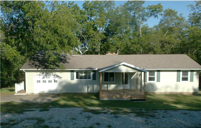 3941 Iowa Ln, Ottawa, KS 66067 