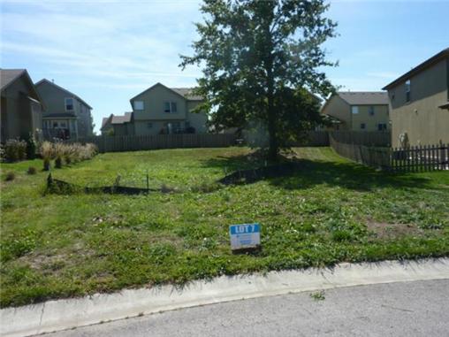 1027 Ironwood Ct, Leavenworth, KS 66048 