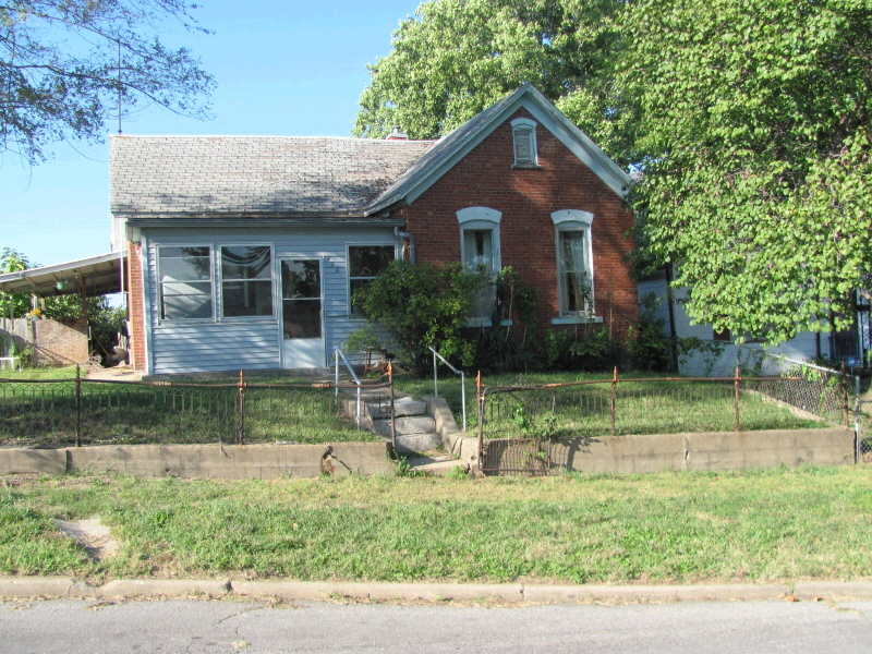 426 Pawnee, Leavenworth, KS 66048 