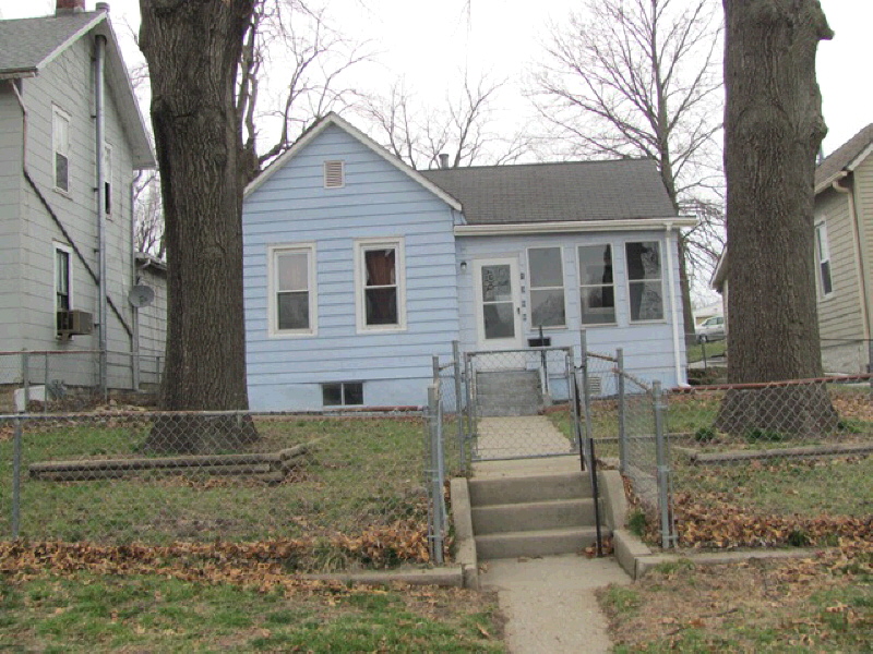 1308 Grand Ave., Leavenworth, KS 66048 