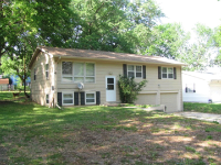 568 Santa Fe St, Leavenworth, KS 66048 