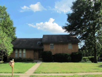 1327 Independence Ct, Leavenworth, KS 66048 