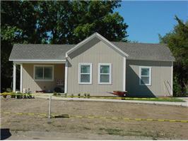 1612 S 5th St, Leavenworth, KS 66048 