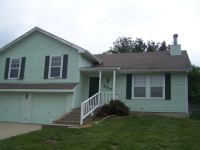 4505 Parkway Dr, Leavenworth, KS 66048 