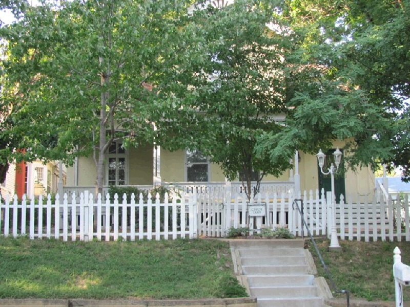 608 Olive, Leavenworth, KS 66048 