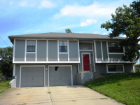 1517 S 5th St, Leavenworth, KS 66048 