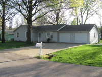 815 Denney Lane, Leavenworth, KS 66048 
