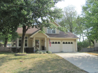 717 Deerfield, Leavenworth, KS 66048 