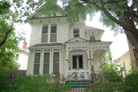 922 5th Ave., Leavenworth, KS 66048 