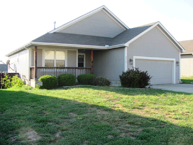 4414 Garland, Leavenworth, KS 66048 