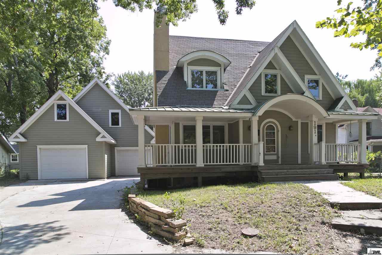 1912 Louisiana, Lawrence, KS 66044 