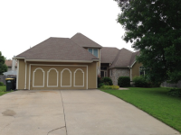 116 Hampton Court, Lansing, KS 66043 