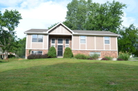 334 Oakhill Dr, Lansing, KS 66043 