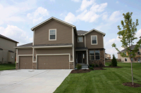 896 Clearview Drive, Lansing, KS 66043 