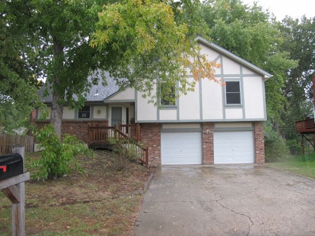 15409 S Summertree Lane, Olathe, KS 66062 