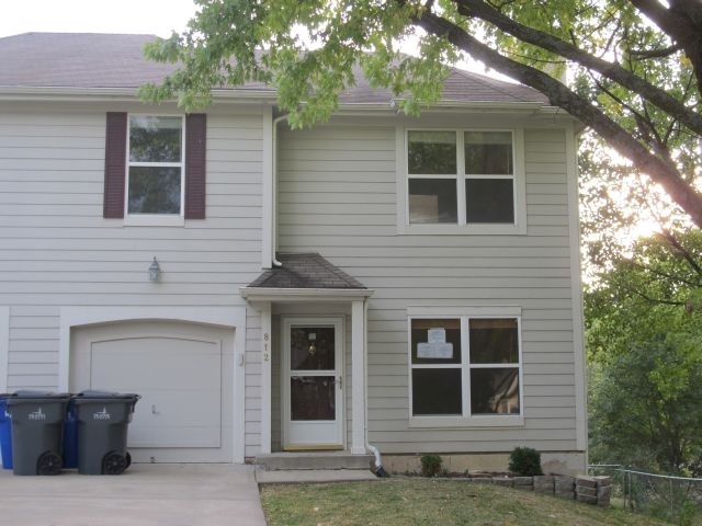 812 N Pine Street, Olathe, KS 66061 
