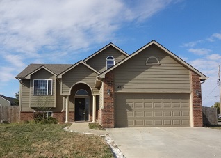 2041 Fox Tail Ct, Junction City, KS 66441 