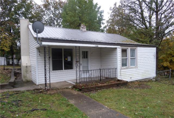 120 W Morse Ave, Bonner Springs, KS 66012 