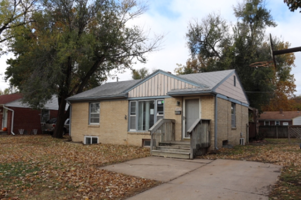 2413 N Garland Ave., Wichita, KS 67204 
