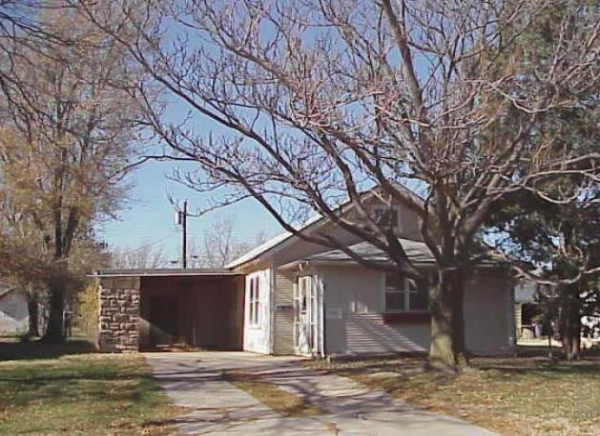 1336 S Walnut Street, Mcpherson, KS 67460 