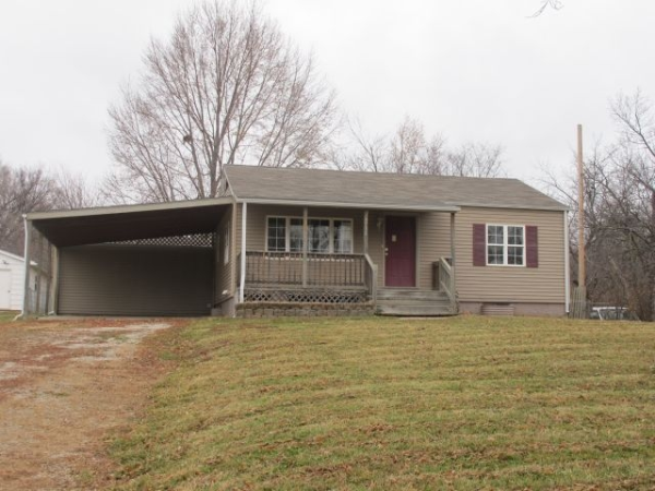 7716 Kansas Ave, Kansas City, KS 66111 