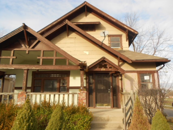 1130 Barnett Ave, Kansas City, KS 66102 