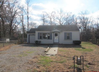 7253 Hasbrook Ave, Kansas City, KS 66111 