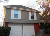 10052 Rosehill Rd, Lenexa, KS 66215 